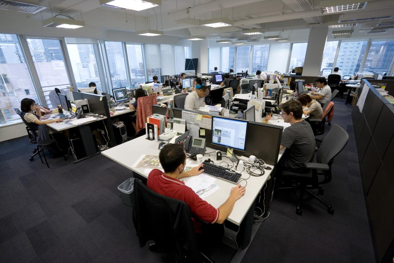 Office Design: How To Design An Office The Whole Team Will Love - Bond ...